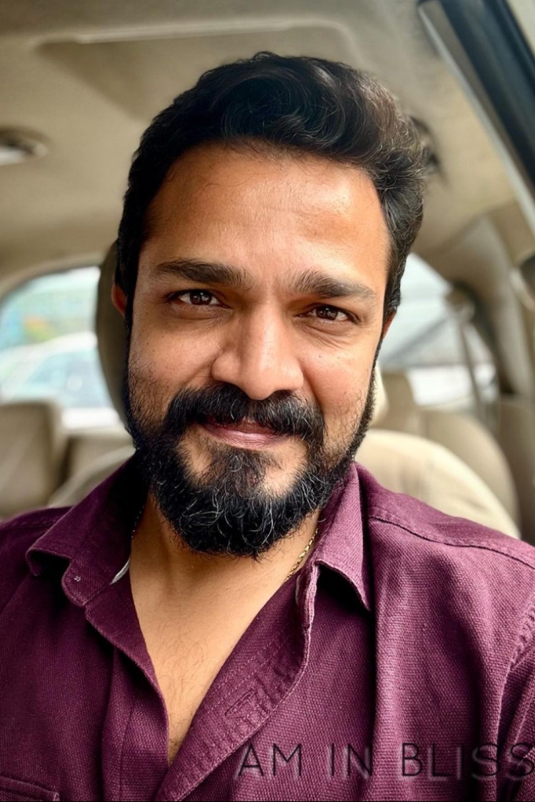 Vijay Raghavendra /ವಿಜಯ್ ರಾಘವೇಂದ್ರ (Actor) Height, Age, Wife, Family, Biography & More 2024 Vijay Raghavendra