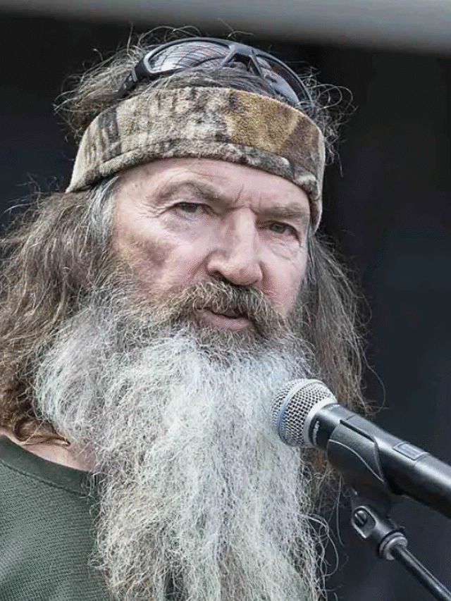 Phil Robertson Net Worth | ಫಿಲ್ ರಾಬರ್ಟ್‌ಸನ್: A Look Into the Duck Dynasty Patriarch’s Life, Career, Net Worth, and Legacy